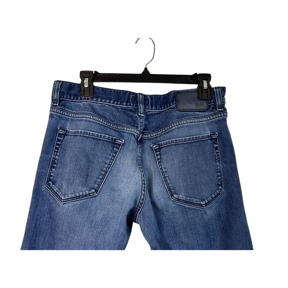 Hugo Boss Maine Straight Leg Stretch Dark Wash Blue Jeans 33"W x 28"L Date Night - Picture 6 of 10